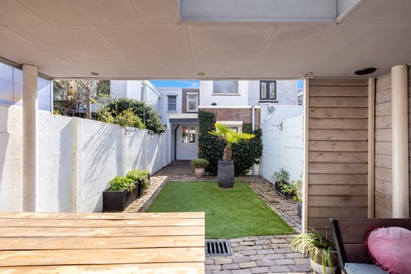 Foto - Te koop: Karakteristieke tussenwoning met garage in Tilburg!